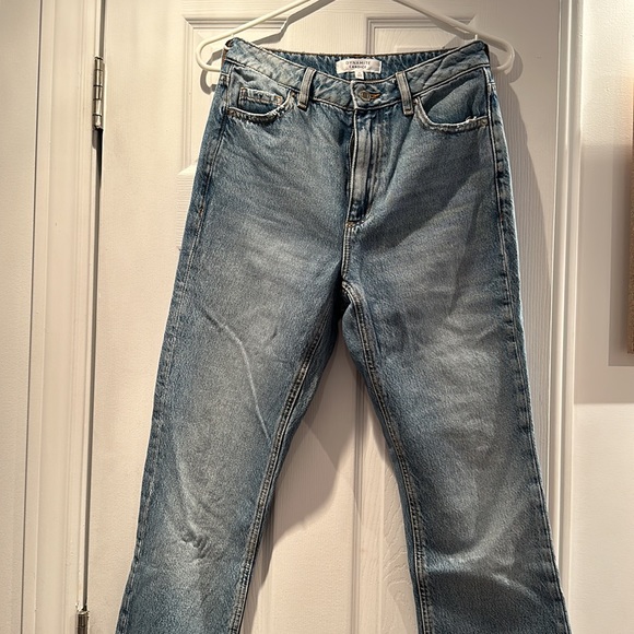 Dynamite Candice Bootcut Jeans
Color: Clear Waters - Indigo Medium Blue
Size: 25 - Picture 4 of 5